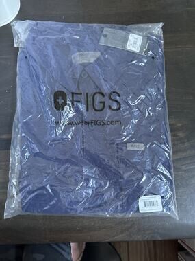 FIGS Pique Short Sleeve Scrub Top Men’s S Medical Apparel